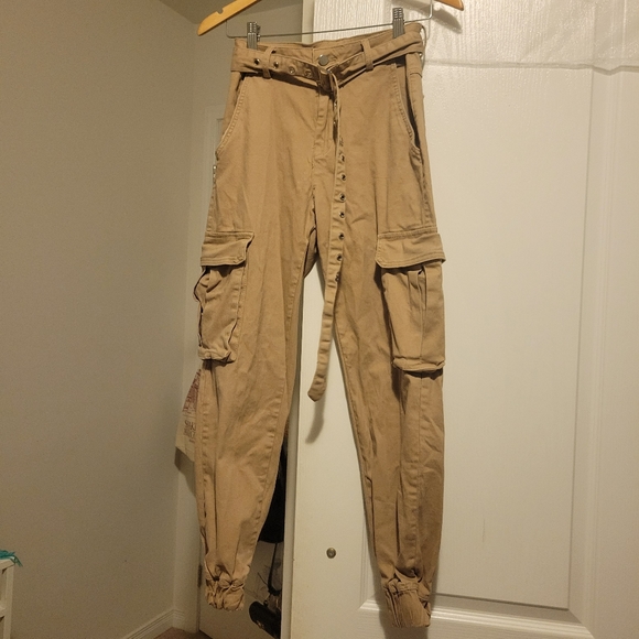 Beige / Brown / khaki Cargo Pants with detachable belt - Picture 1 of 4